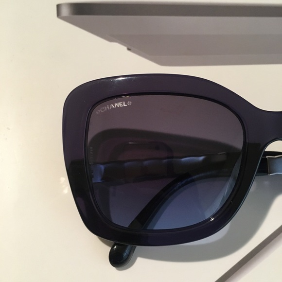 Chanel square frames - Picture 2 of 7